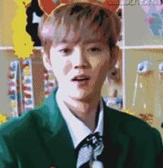 鹿晗搞笑表情,萌态百出，笑点连连