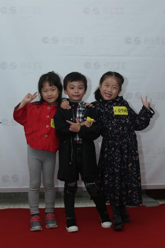 小童星拍摄花絮,揭秘小童星拍摄花絮点滴