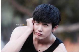 泰星mike图片,光影交错，演绎不凡风采